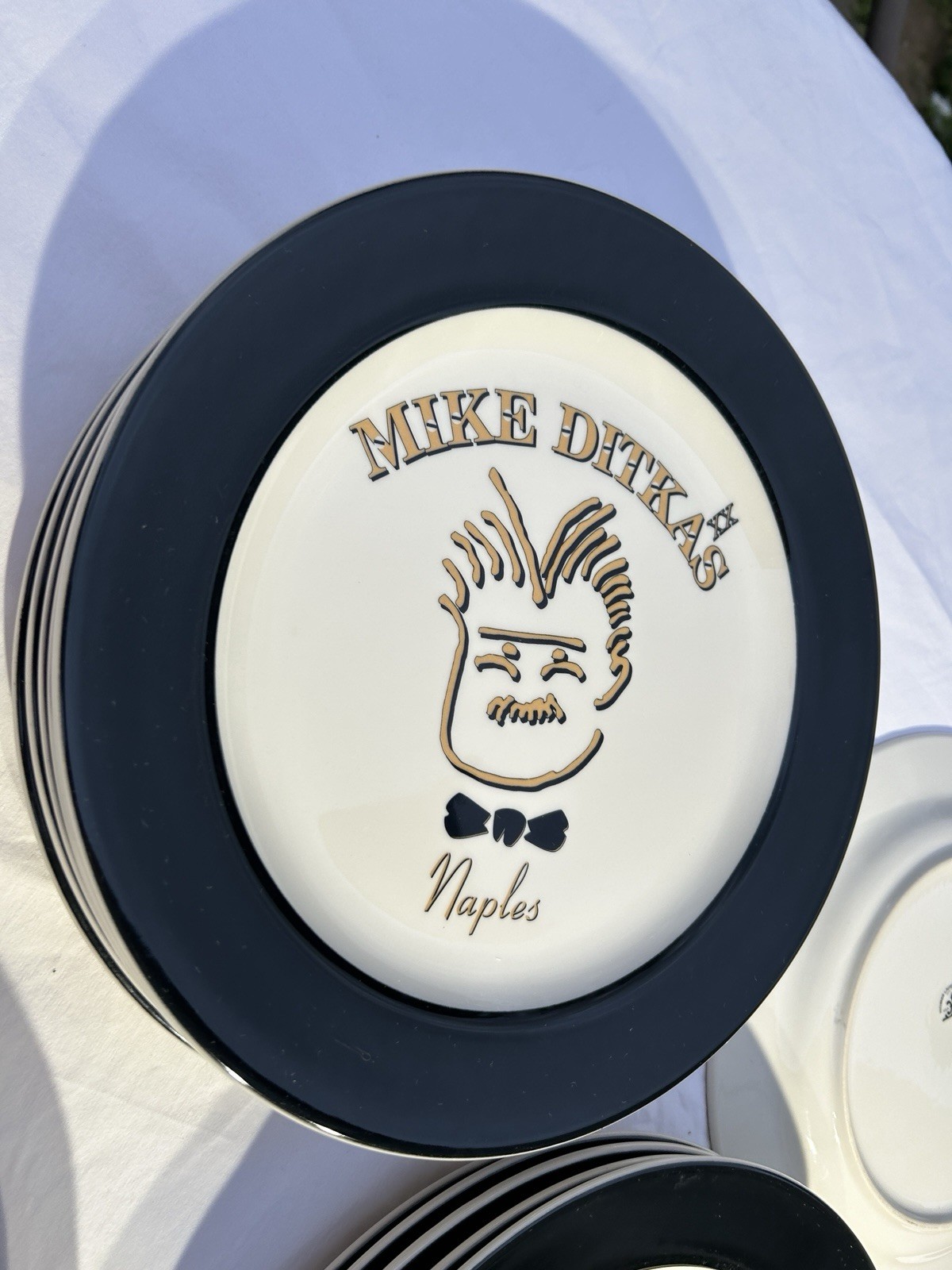 -EXTREMELY RARE- MIKE DITKA\'S..NAPLES RESTAURANT  SUPER BOWL II DINNER PLATE