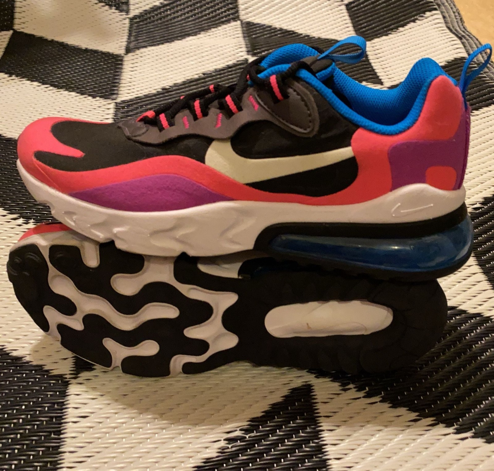 Nike Air Max 270 React Youth Size 5.5Y Sneakers