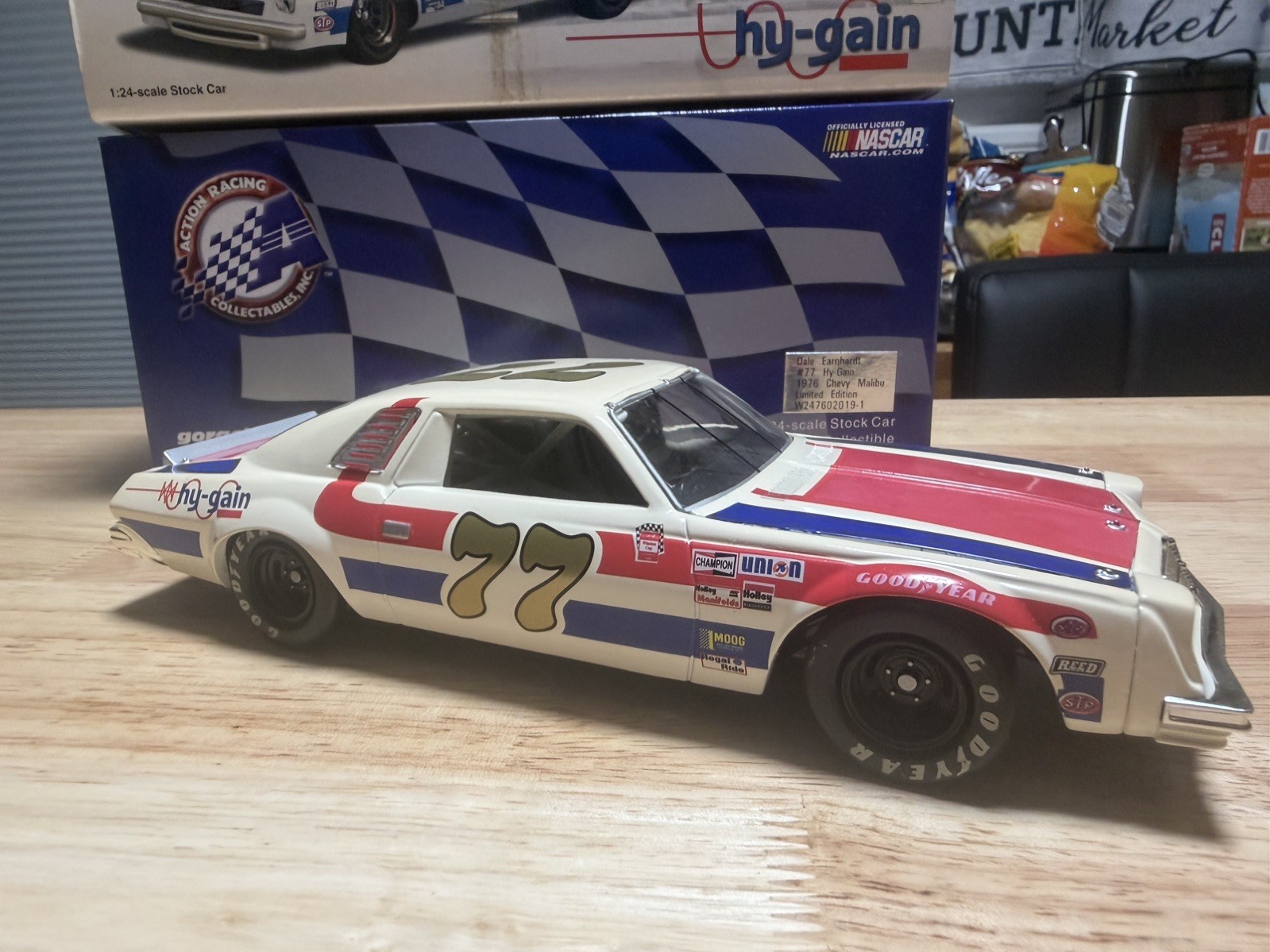 Action Dale Earnhardt #77 Hy-Gain 1:24 1976 Chevy Malibu Diecast Limited Edition Action Dale Earnhardt #77 Hy-Gain 1:24 1976 Chevy Malibu Diecast Limited Edition