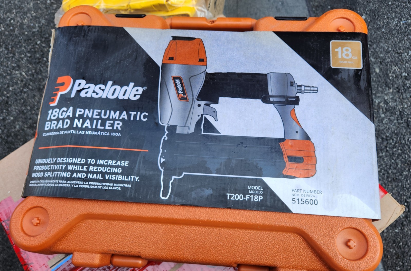 NEW Paslode 18g Pneumatic Brad Nailer T200-F18P 515600 NEW Paslode 18g Pneumatic Brad Nailer T200-F18P 515600