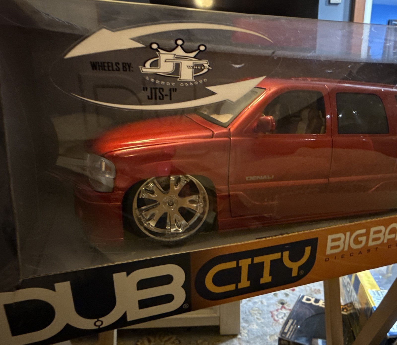 Jada Toys DUB CITY Big Ballers 1:18 GMC YUKON DENALI Red Diecast NIB Jada Toys DUB CITY Big Ballers 1:18 GMC YUKON DENALI Red Diecast NIB