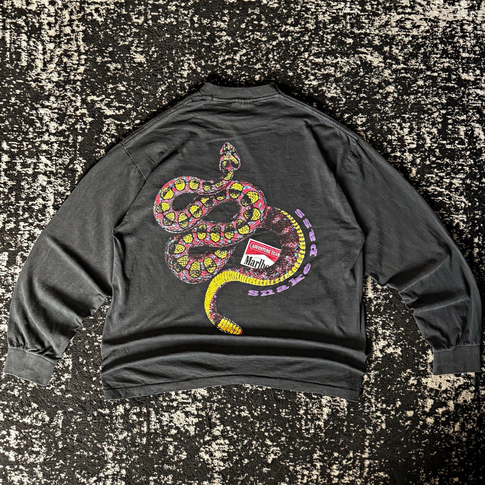 Vintage Marlboro Unlimited Snake Graphic Pocket Long Sleeve TShirt REPRINT XL