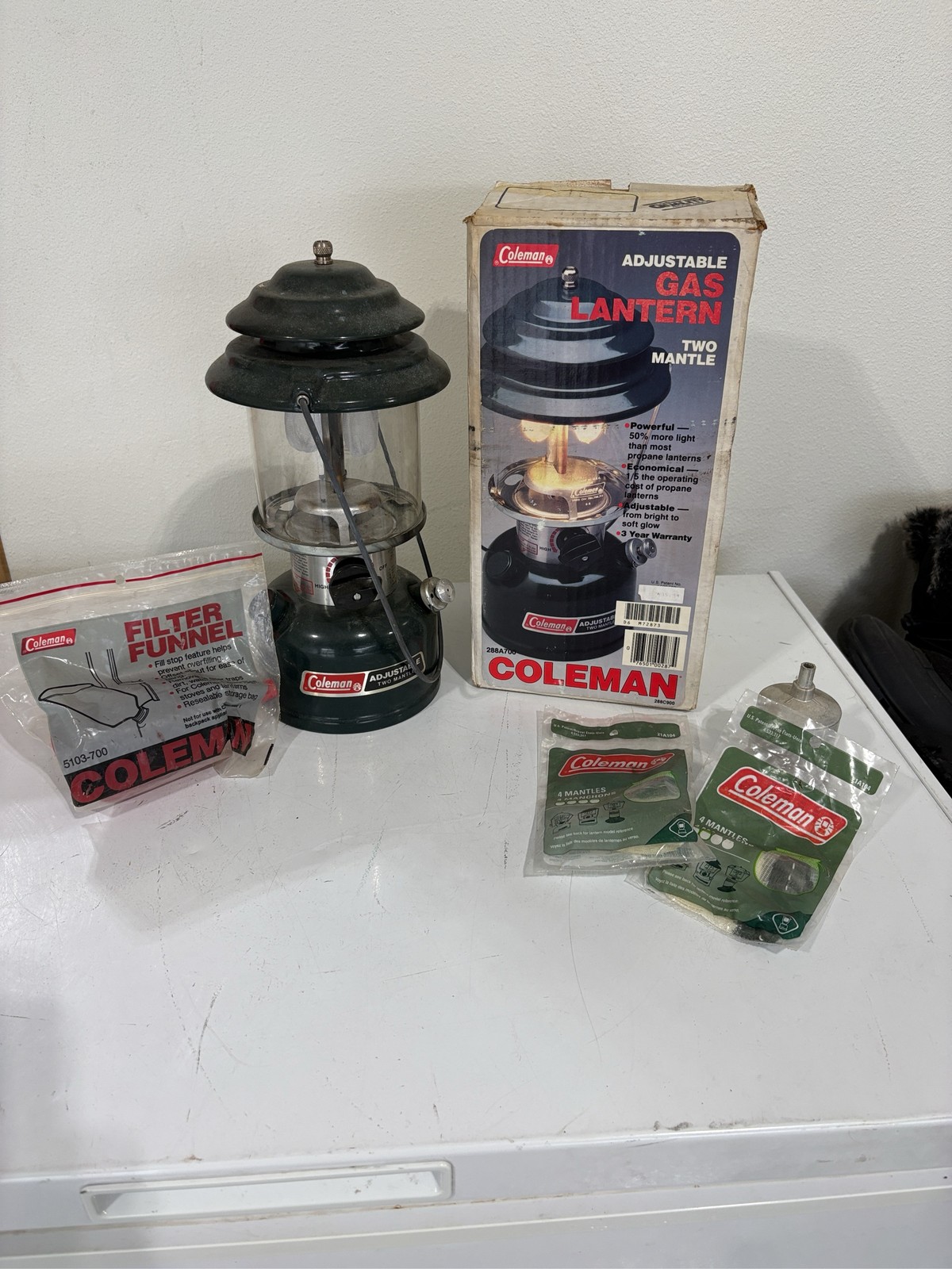 Vintage Coleman 288A700 Adjustable Two Mantle Gas Lantern with Box and Extras Vintage Coleman 288A700 Adjustable Two Mantle Gas Lantern with Box and Extras