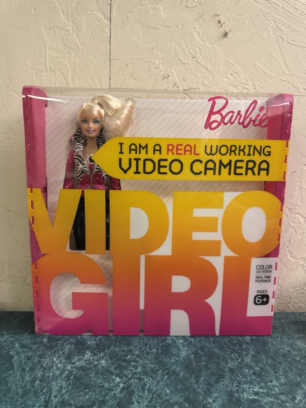 2009 Mattel Barbie Video Girl Doll with Video Camera and LCD Screen New In Box 2009 Mattel Barbie Video Girl Doll with Video Camera and LCD Screen New In Box