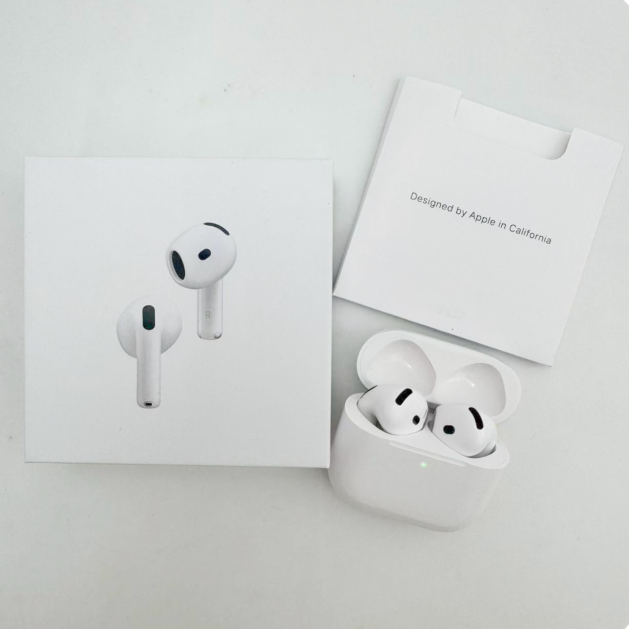 AppleAirPods4th Generation with USB-C Charging Case 4²th Generation US Sealed AppleAirPods4th Generation with USB-C Charging Case 4²th Generation US Sealed
