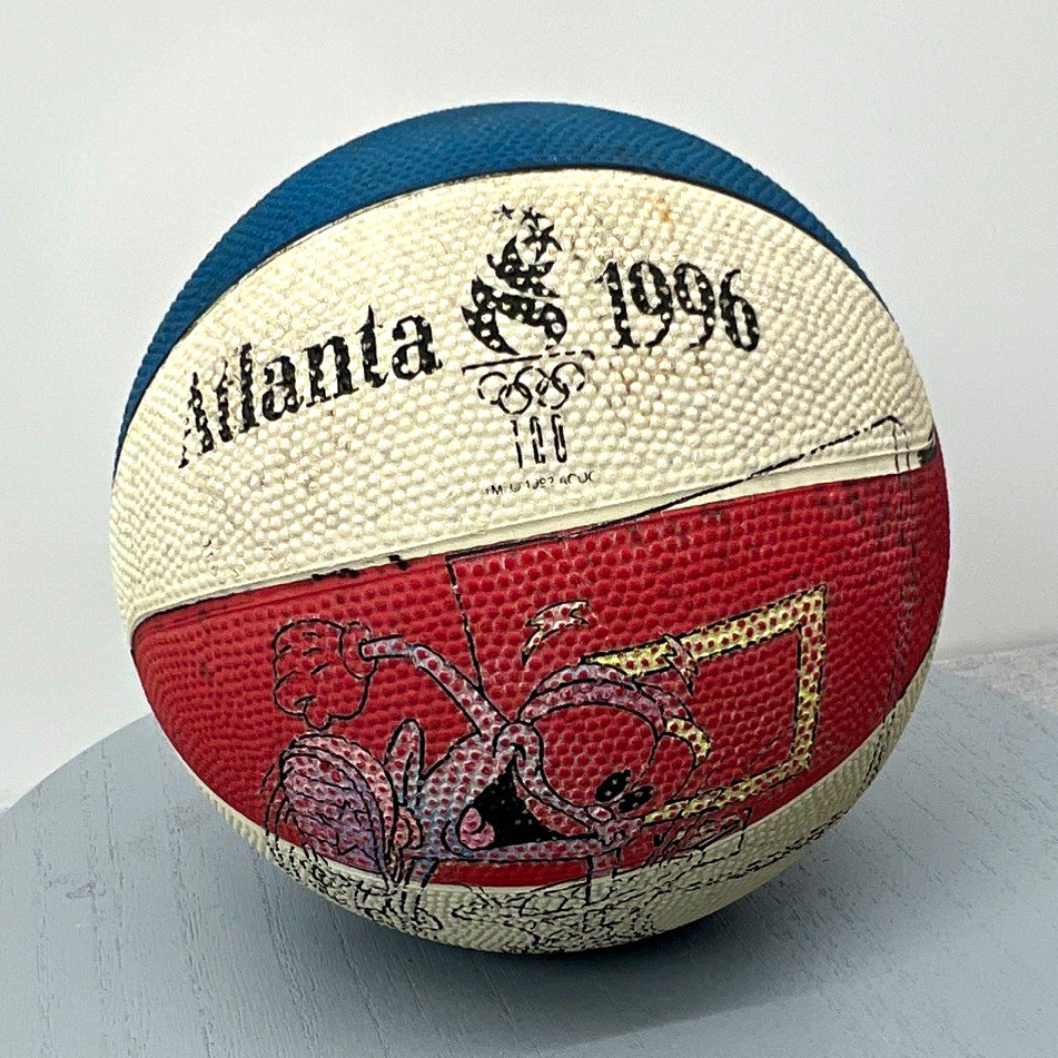 Vtg 1996 Atlanta Olympics Izzy Mascot Mini Basketball Souvenir Made in Taiwan 