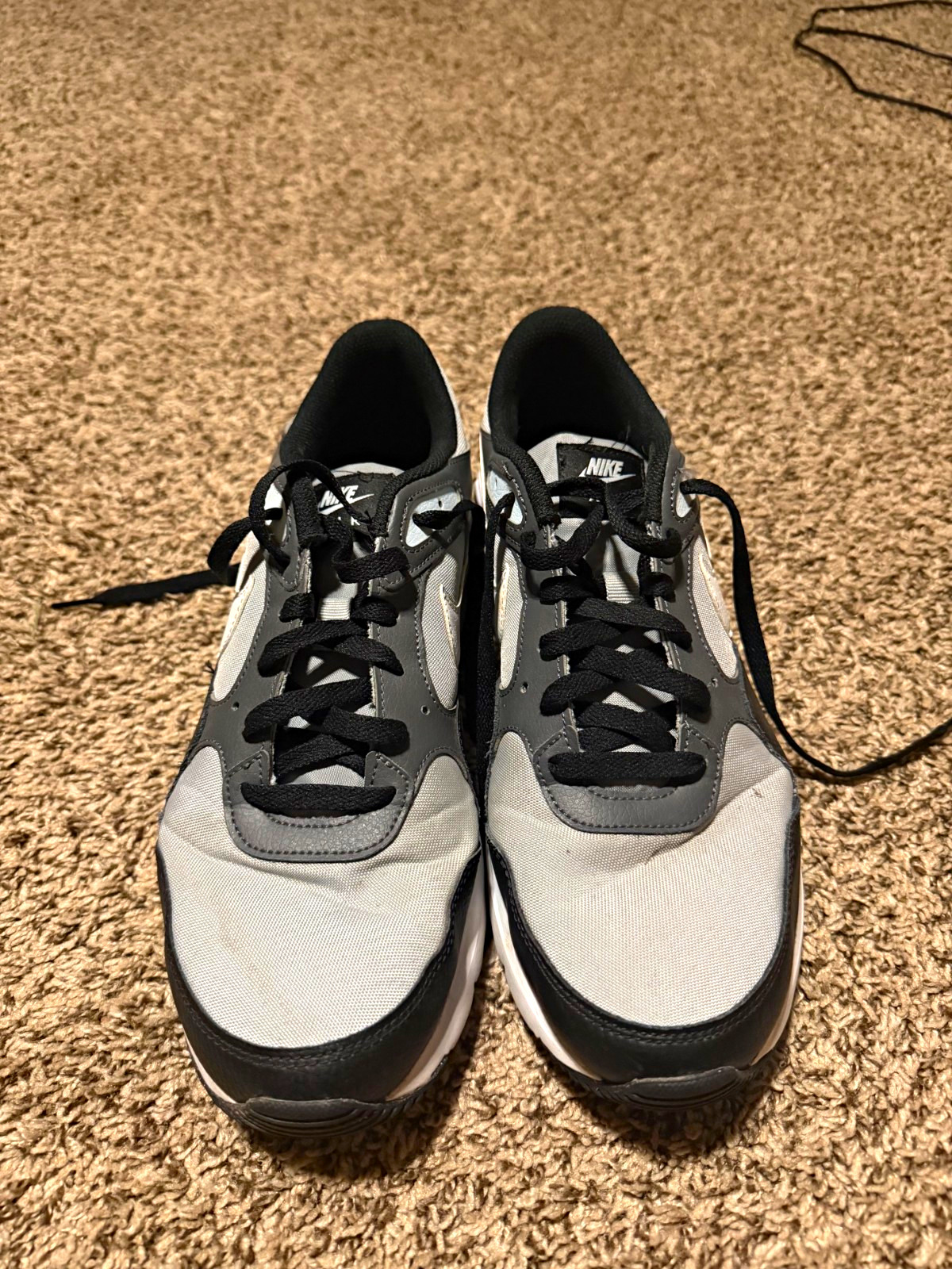 Nike Air Max SC Men\'s Low Top Lace-Up Colorblock Sneaker Black/Gray/White Nike Air Max SC Men\'s Low Top Lace-Up Colorblock Sneaker Black/Gray/White