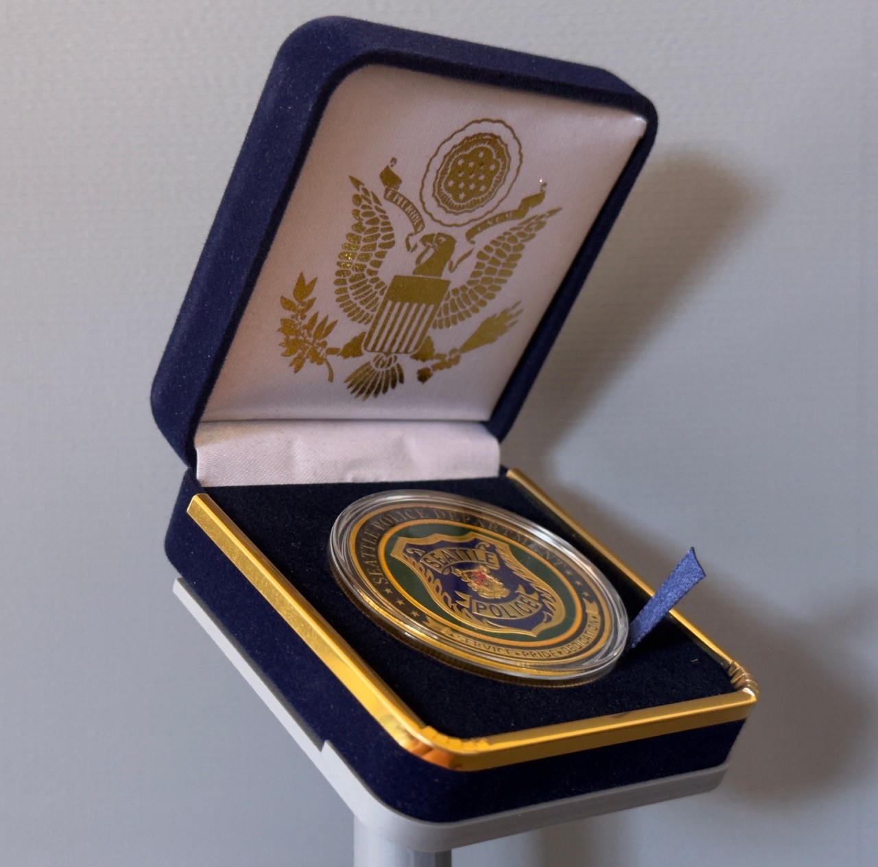 Seattle Washington Police Department SPD Challenge Coin in Velvet Case