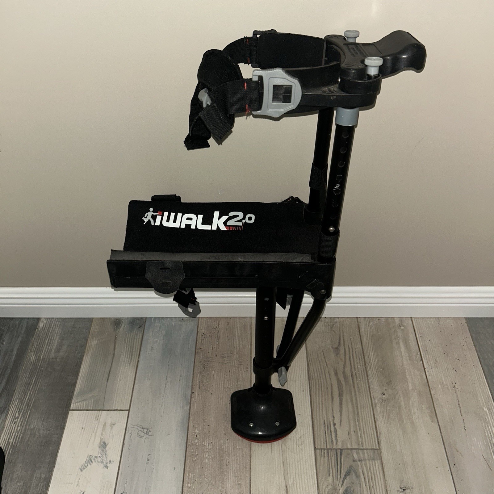 iWALK 2.0 Hands Free Crutch – Knee Crutch Alternative – Complete – Ships Disasse iWALK 2.0 Hands Free Crutch – Knee Crutch Alternative – Complete – Ships Disasse