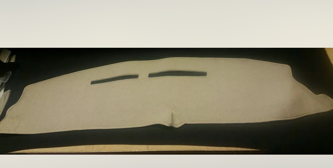 1997-1998-1999 CHEVROLET TAHOE DASH COVER BEIGE POLYCARPET 1997-1998-1999 CHEVROLET TAHOE DASH COVER BEIGE POLYCARPET