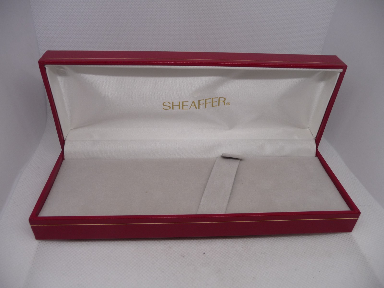 Sheaffer Vintage Red Empty Box with shipping sleeve--new old stock Sheaffer Vintage Red Empty Box with shipping sleeve--new old stock