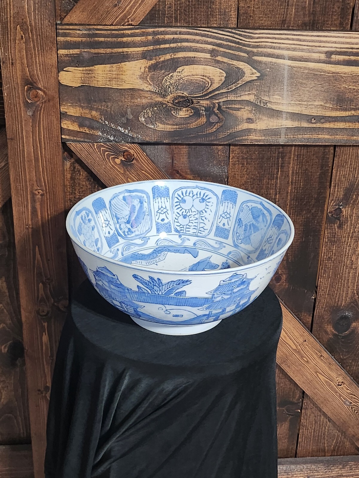 Chinese Antique Ming Dynasty? Blue and White Porcelain Bowl No Mark STUNNING