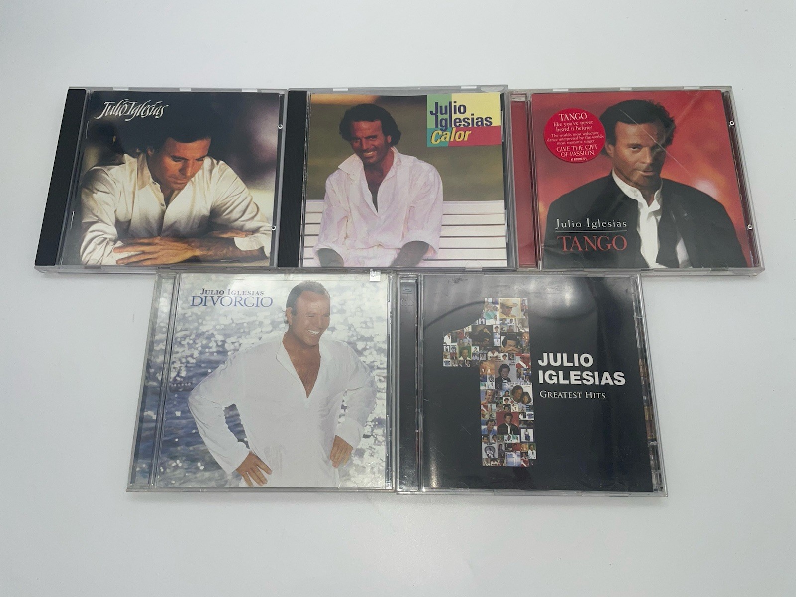 Julio Iglesias x5 CD Lot 1987-2011 Including Greatest Hits, Tango And Calor Julio Iglesias x5 CD Lot 1987-2011 Including Greatest Hits, Tango And Calor