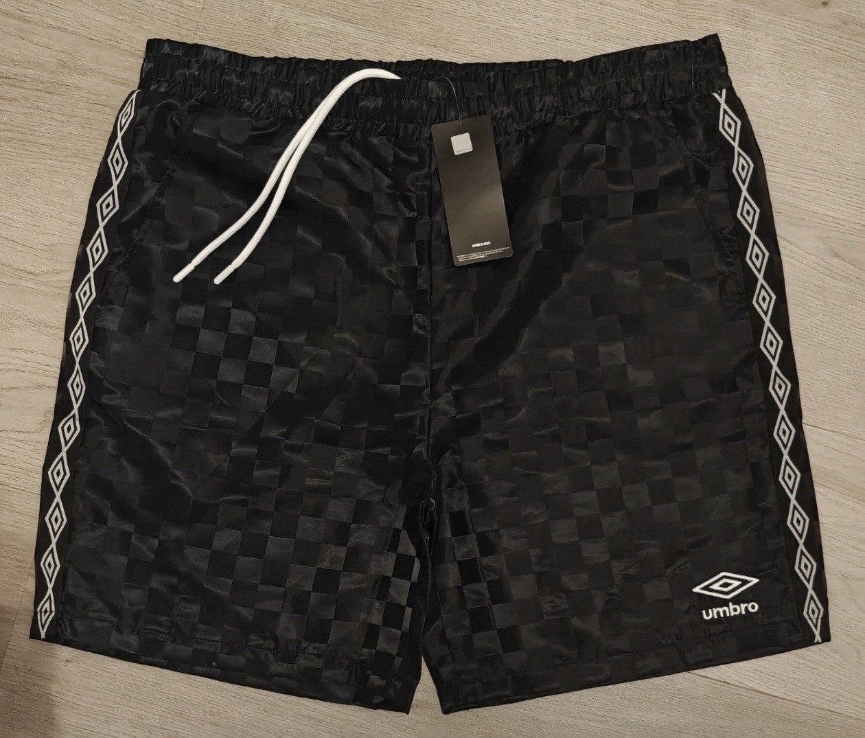 Brand New Rare Umbro Men\'s Black Large 7 Inch Inseam Brand New With Tags Brand New Rare Umbro Men\'s Black Large 7 Inch Inseam Brand New With Tags