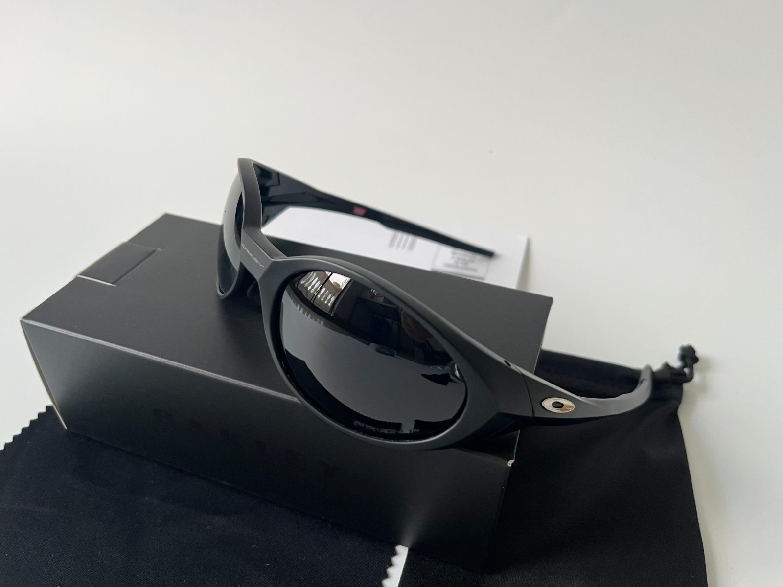 Oakley OO9438 Eye Jacket Matte Black Frame/Black Prizm Polarized Lenses