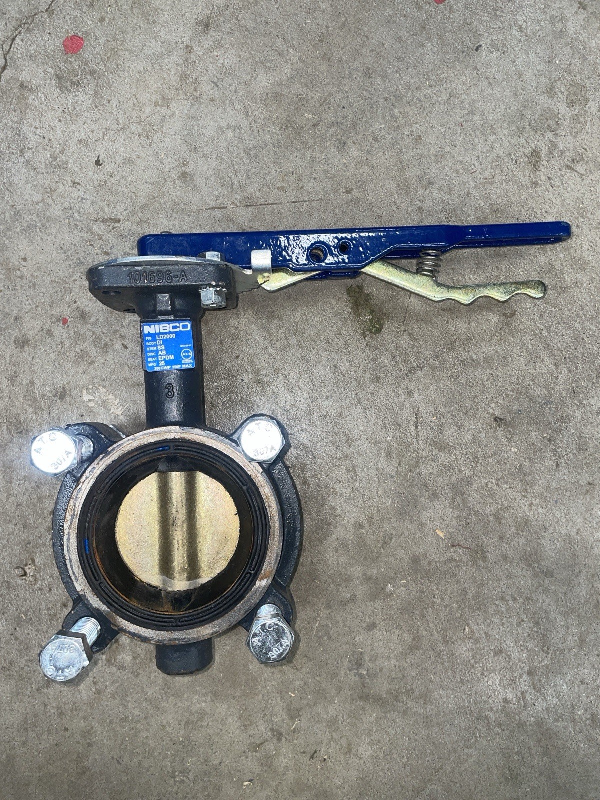 Nibco 3” Ductile Iron 200# Lever Operated Lug Butterfly Valve LD2000 Nibco 3” Ductile Iron 200# Lever Operated Lug Butterfly Valve LD2000