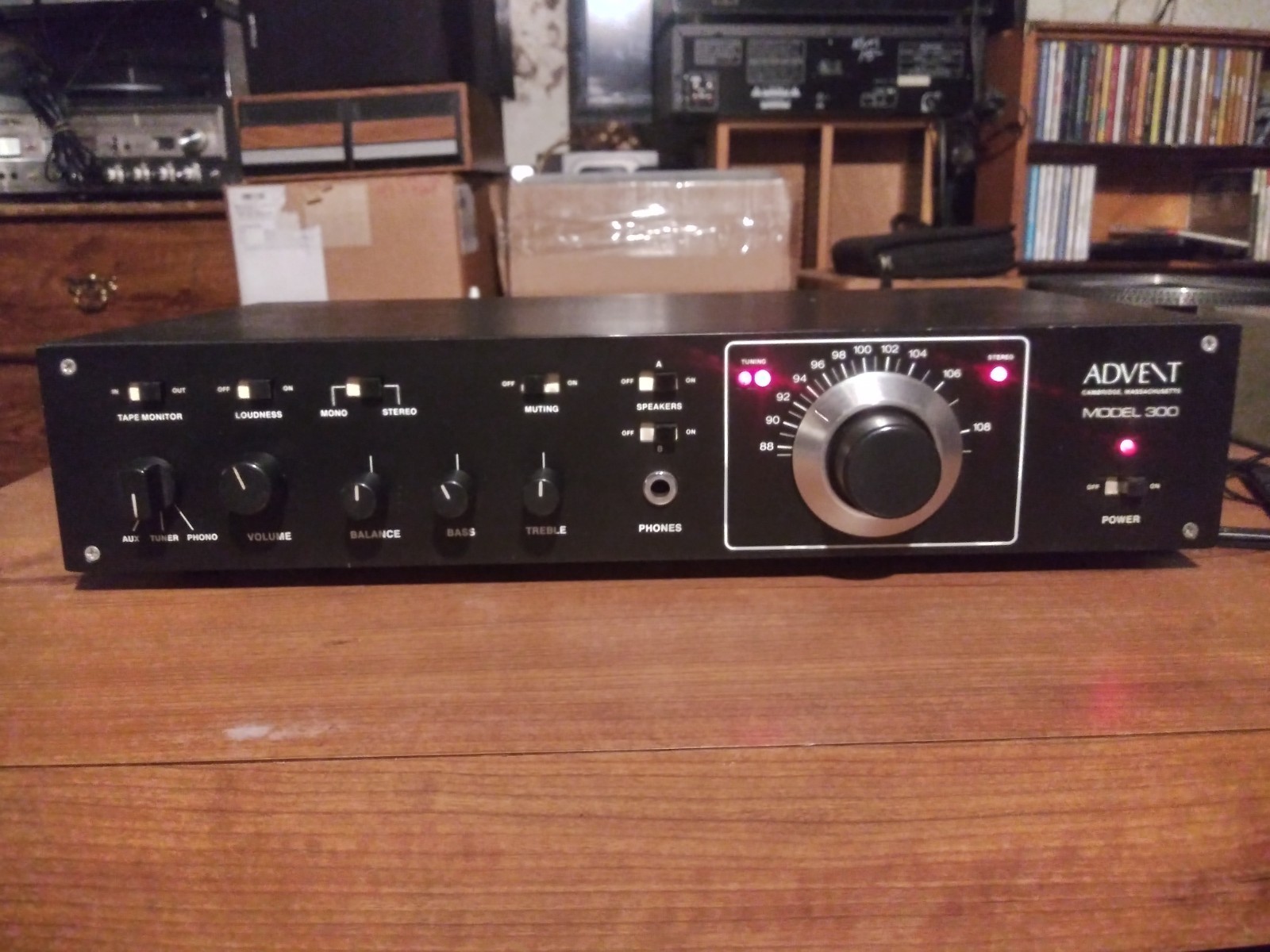 Serviced Working Vintage Advent Model 300 Legendary Phono Pre-Amp 15w 1977 NICE
