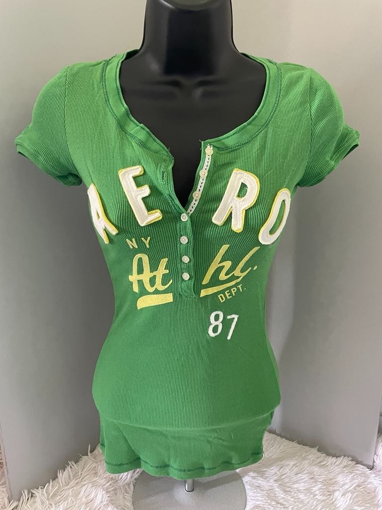 NWT Y2K AEROPOSTALE VNeck Short Sleeve Ribbed Henley Juniors/Women Green/Yellow NWT Y2K AEROPOSTALE VNeck Short Sleeve Ribbed Henley Juniors/Women Green/Yellow