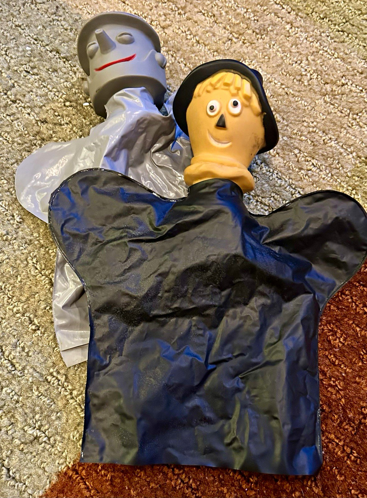 Vintage Hand Puppets Lot of 2 Tin Man & Scarecrow Fabric Bodies Plastic Heads Vintage Hand Puppets Lot of 2 Tin Man & Scarecrow Fabric Bodies Plastic Heads