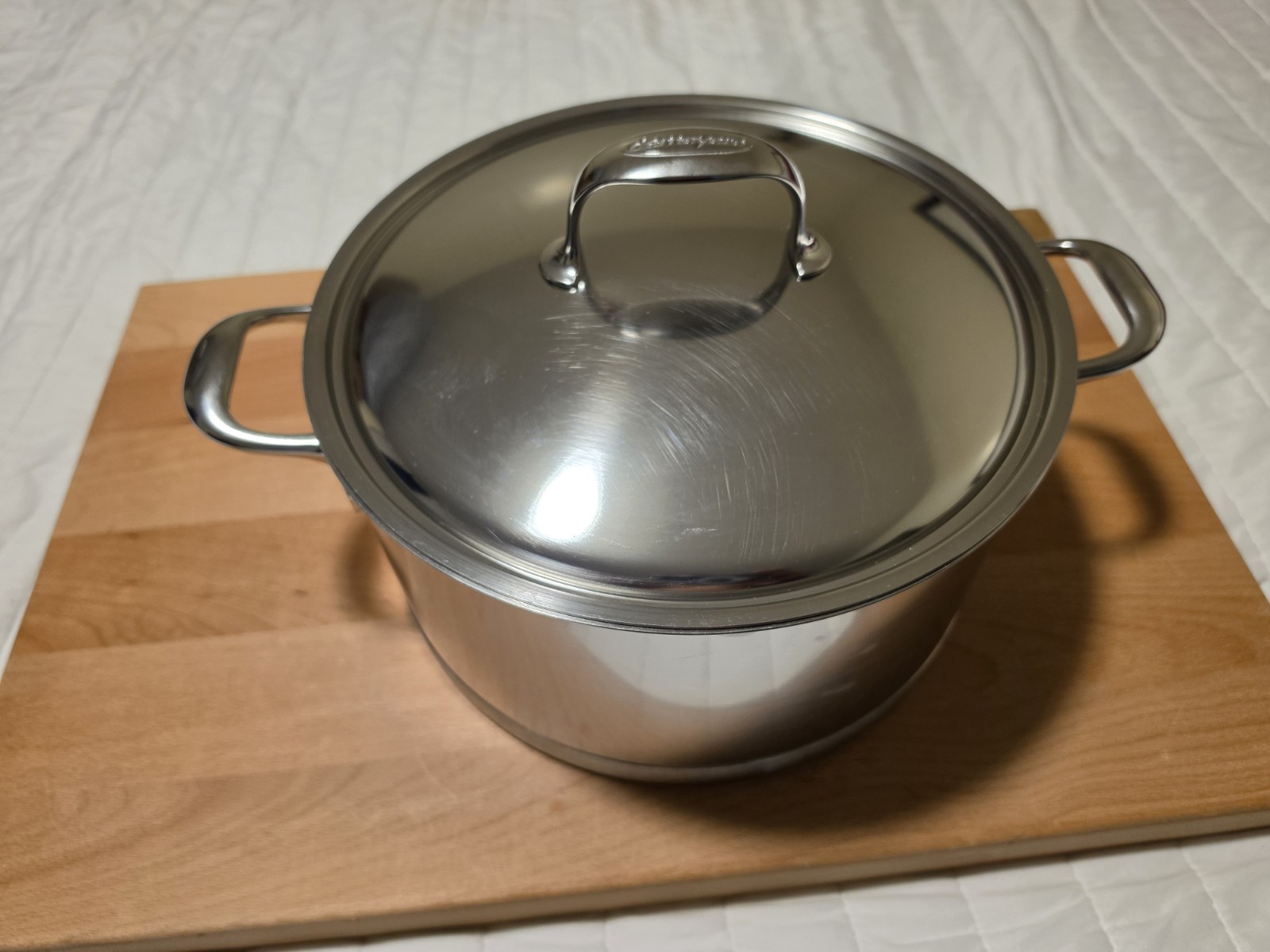 Demeyere Atlantis 7, 8.9 qt, 18/10 Stainless Steel, Dutch Oven With Lid Demeyere Atlantis 7, 8.9 qt, 18/10 Stainless Steel, Dutch Oven With Lid