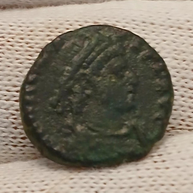 Constantine The Great  Or Constantius II Roman Coin 335-340 A.D 