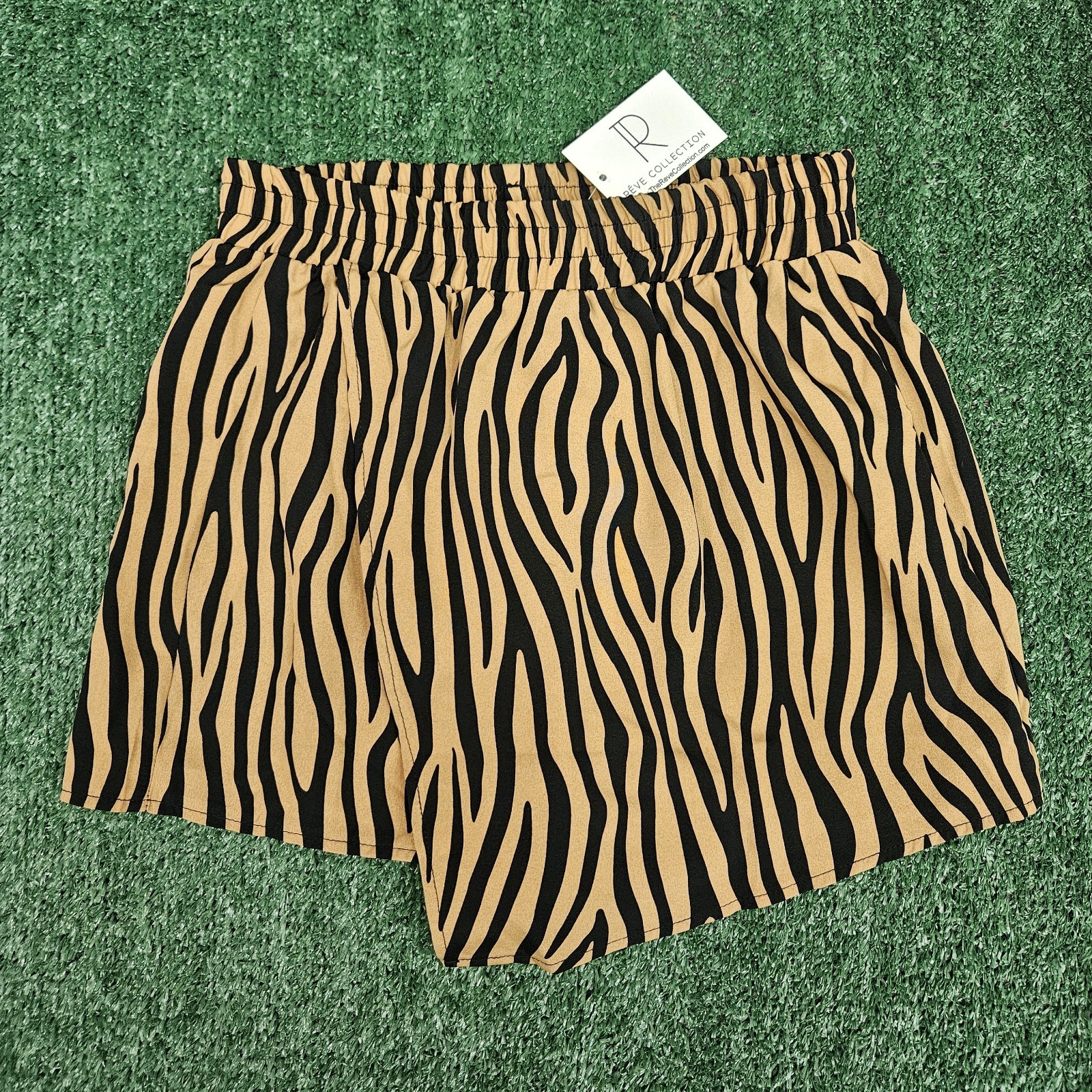 Anna-kaci California Tiger Print Skort Size M Stretch Waist NWT Anna-kaci California Tiger Print Skort Size M Stretch Waist NWT