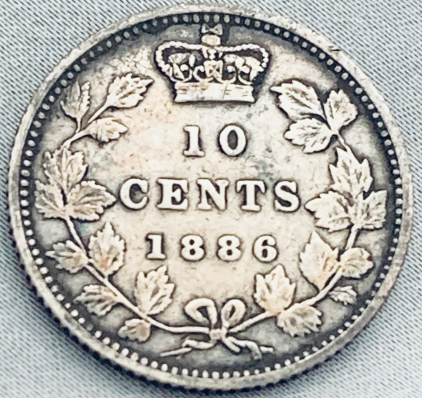 1886 Canada 10 Cents Silver Coin - Obverse #5 - Large Knobbed 6