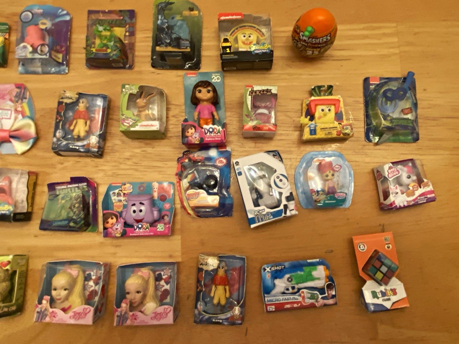 Zurin Mini Brands Mixed Toy Lot of 33 Pircez Zurin Mini Brands Mixed Toy Lot of 33 Pircez