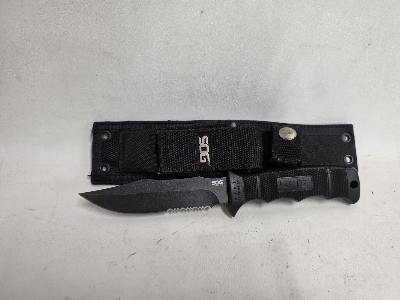 Sog Seal Pup Fixed Blade Knife Sog Seal Pup Fixed Blade Knife