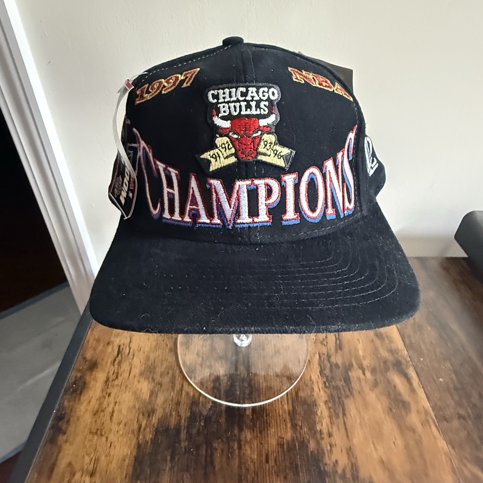 Vintage 1997 Chicago Bulls Champions Locker Room Hat Logo Athletic Snapback NWT Vintage 1997 Chicago Bulls Champions Locker Room Hat Logo Athletic Snapback NWT
