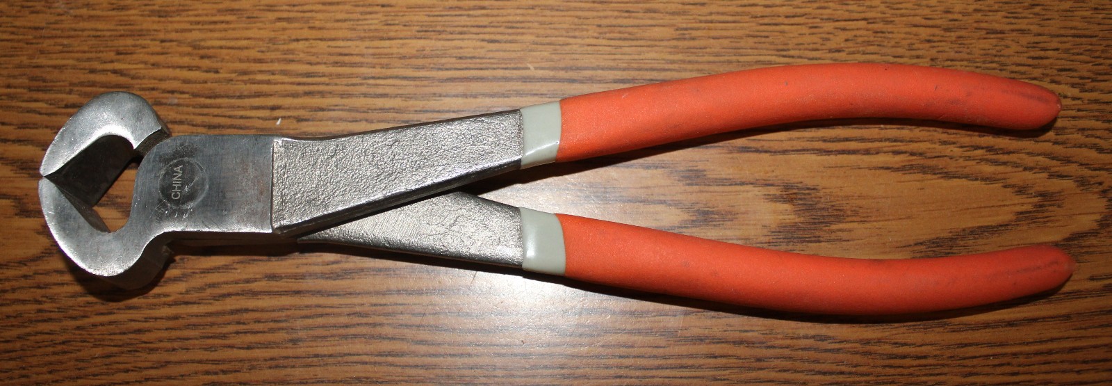 Pittsburgh 10 In. Heavy Duty End Nipper GUC