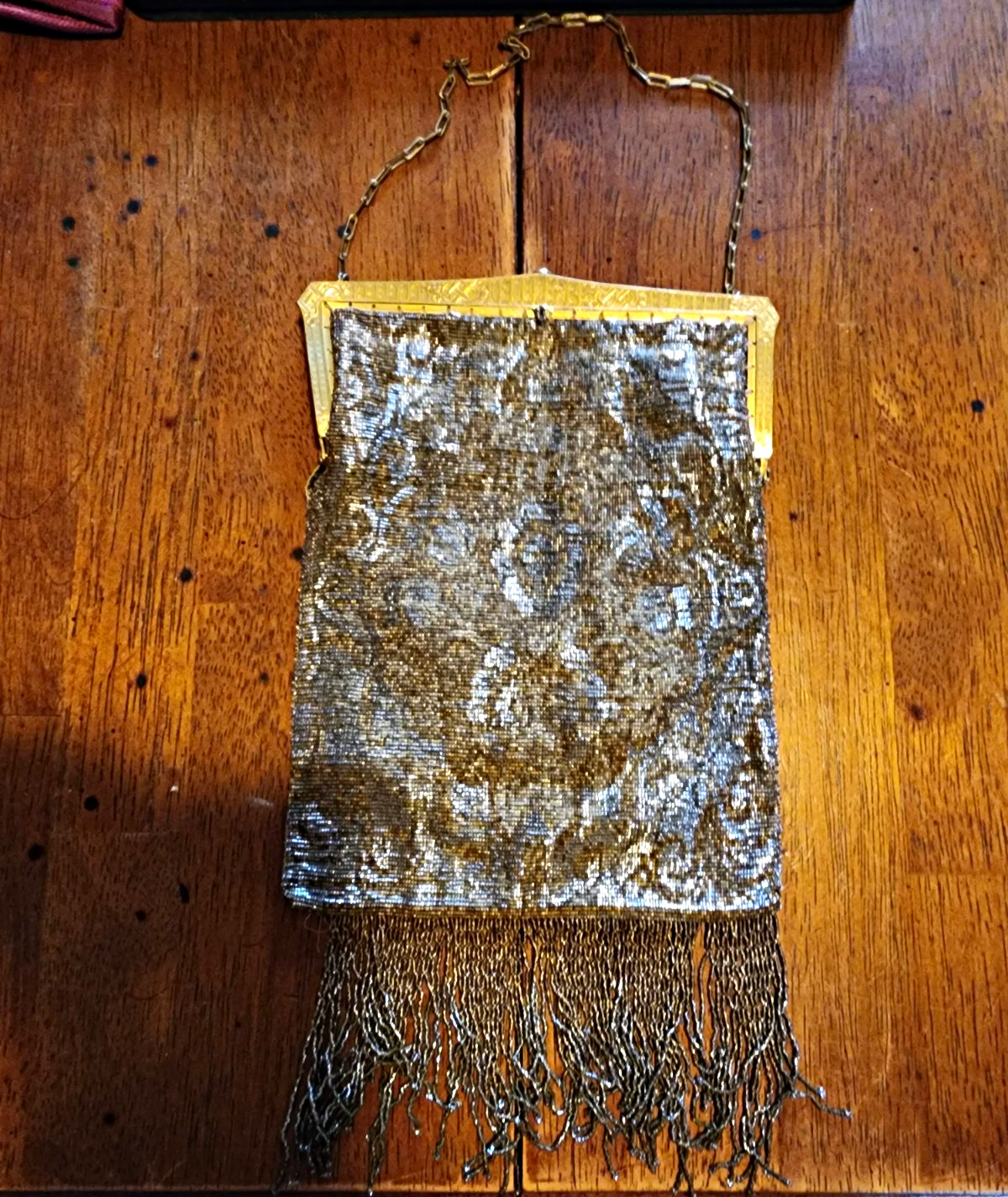 French Steel 1920s Art Deco Gold Metal Mesh Evening Purse Kiss Lock Chain French Steel 1920s Art Deco Gold Metal Mesh Evening Purse Kiss Lock Chain