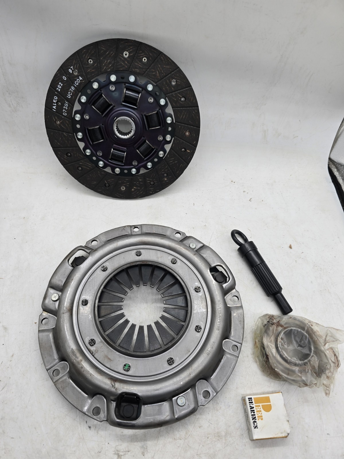 Daikin Clutch Kit 10044 For 1990 - 1995 Mazda Protege 1.8L 4WD DOHC Daikin Clutch Kit 10044 For 1990 - 1995 Mazda Protege 1.8L 4WD DOHC