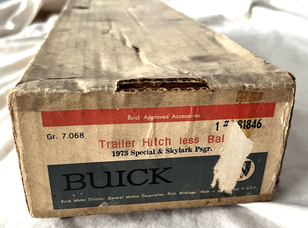NOS 1973 buick special skylark psgr. trailer hitch  981846 accessory vintage
