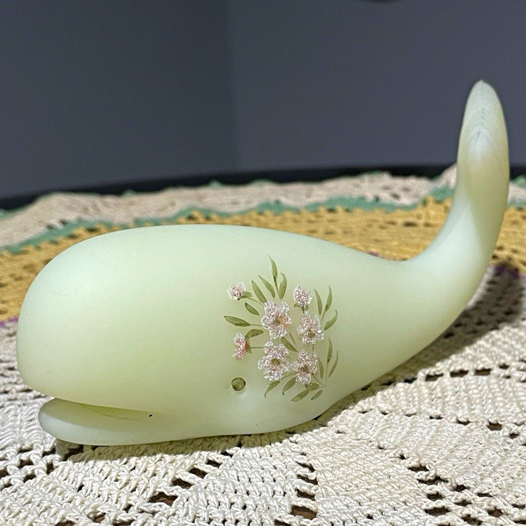 Vintage Very Rare Fenton Glass Pink Blossom Custard Uranium Glowing Bird Whale Vintage Very Rare Fenton Glass Pink Blossom Custard Uranium Glowing Bird Whale