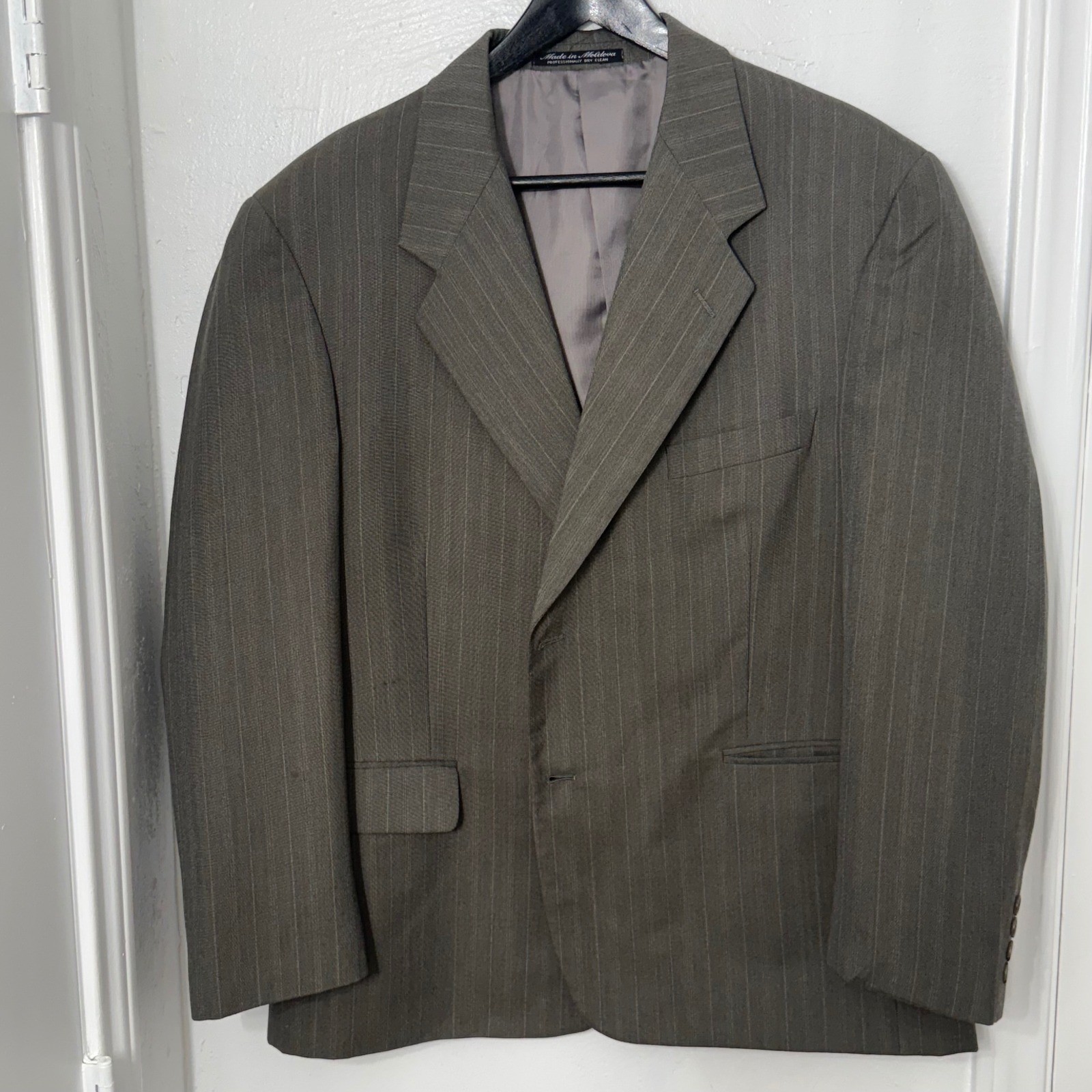 Kilburne and Finch (K&F) Classic Vintage Gray Pinstripe Wool-Blend Blazer