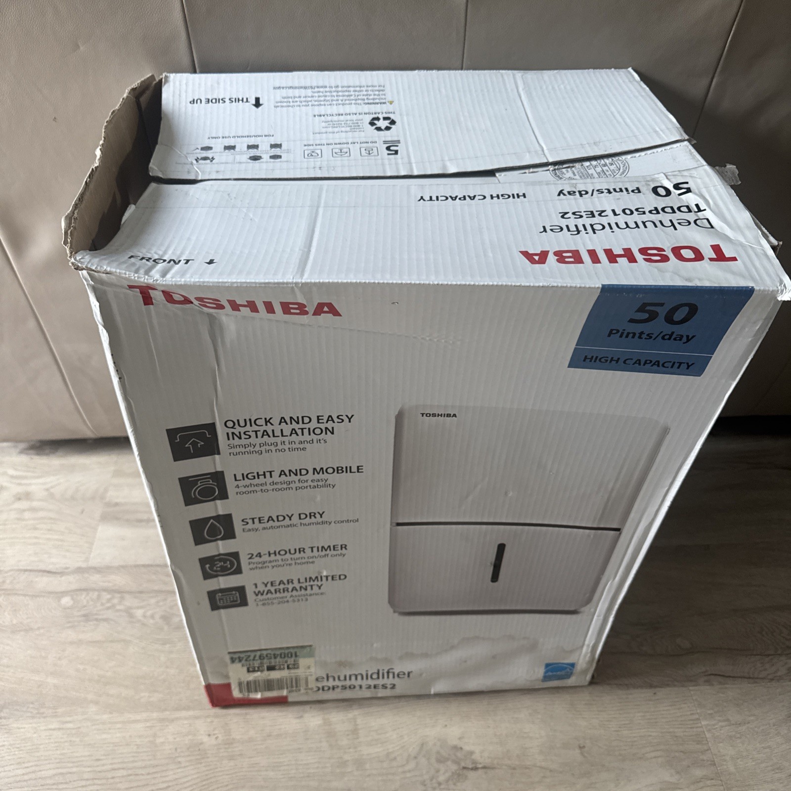 Toshiba 50-Pt Dehumidifier 4500 sq ft 0.8 Gal Tank Toshiba 50-Pt Dehumidifier 4500 sq ft 0.8 Gal Tank