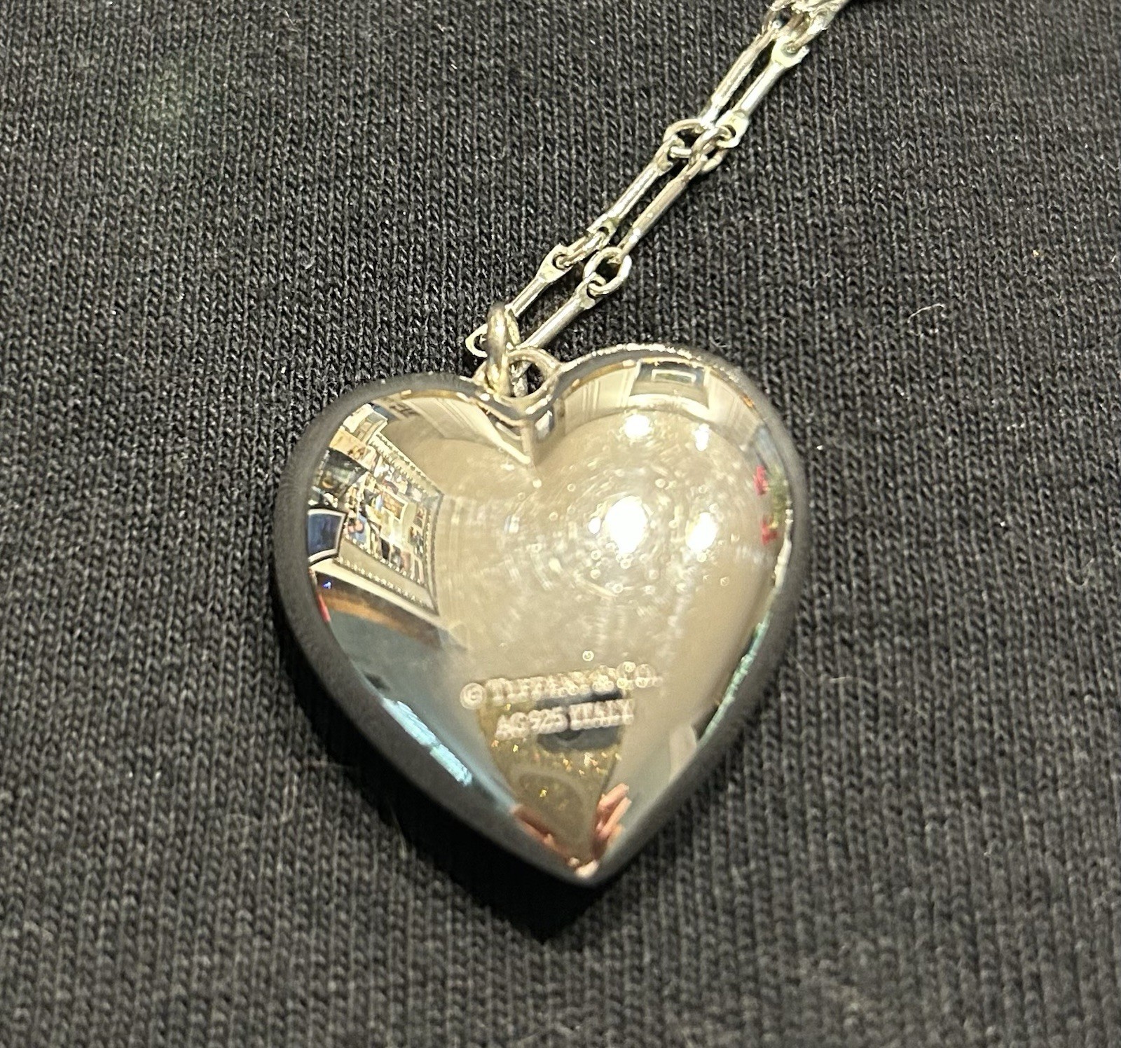 Tiffany & Co. Sterling Silver 925 Signed Heart Charm Pendant Necklace 24 in