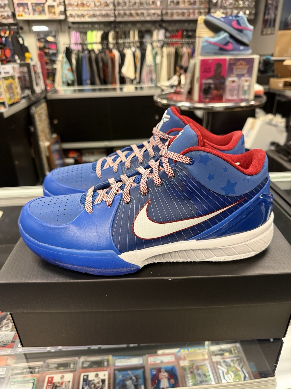 Nike Kobe 4 Philly Protro 2024 Men’s Size 10.5 (FQ3545-400) Mamba OG Box Nike Kobe 4 Philly Protro 2024 Men’s Size 10.5 (FQ3545-400) Mamba OG Box