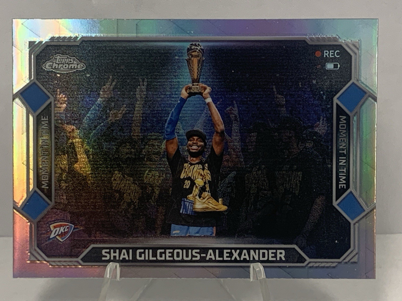 2025-26 Topps Update Shai Gilgeous-Alexander MT-8 Moment In Time Refractor