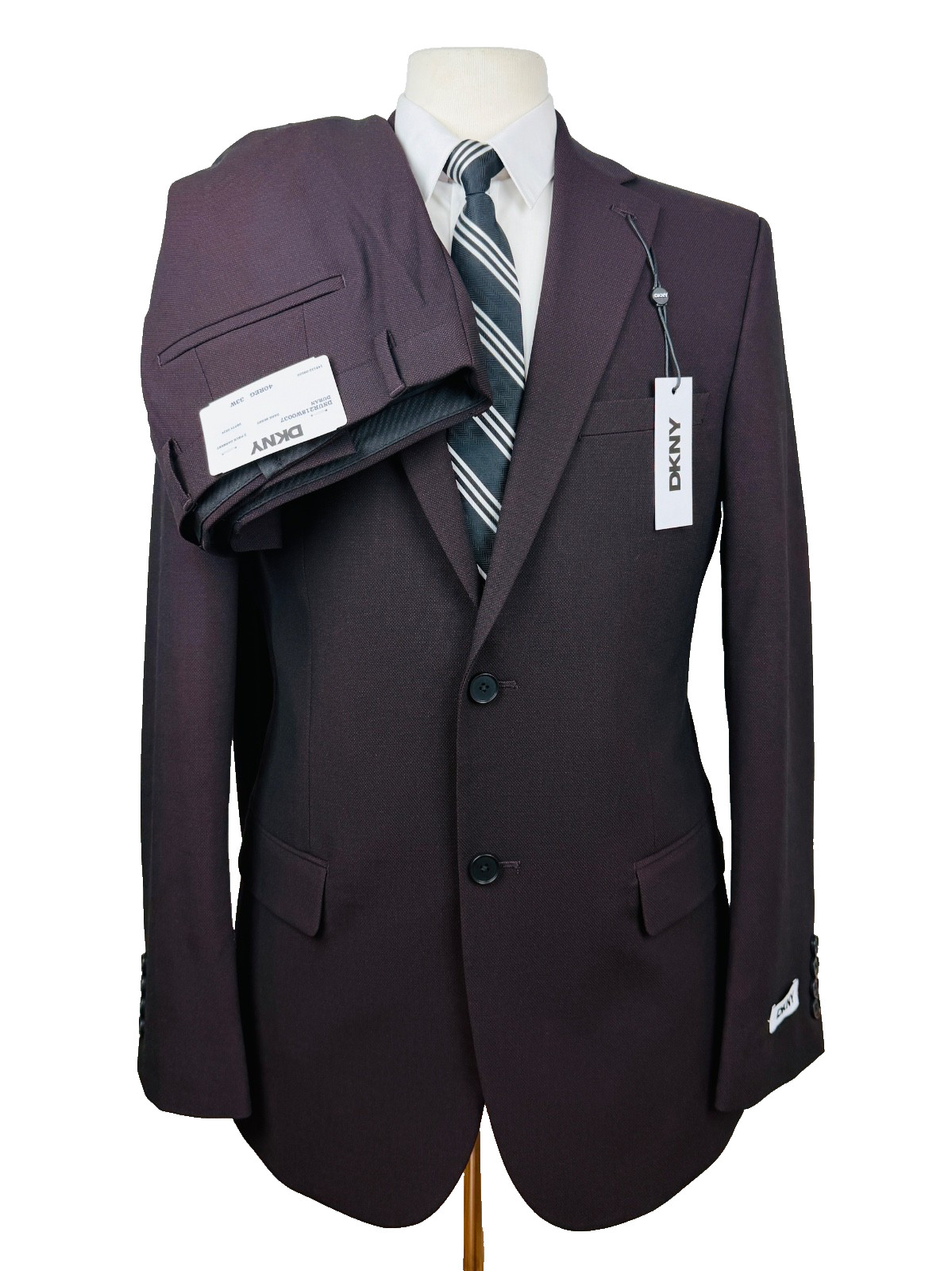$395 NEW DKNY MENS 40R DARK BERRY SUPER SOFT 2 PIECE SUIT WITH DRESS PANTS 33X32
