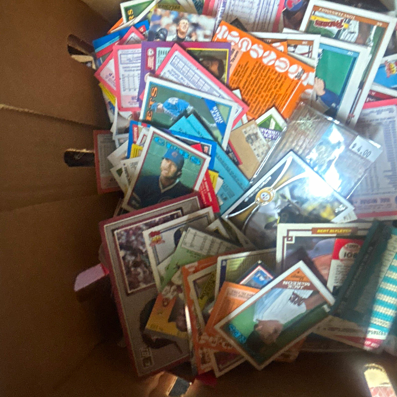 Topps MLB Baseball Vintage Mixed Lot Sports Trading Cards, Standard Size Topps MLB Baseball Vintage Mixed Lot Sports Trading Cards, Standard Size