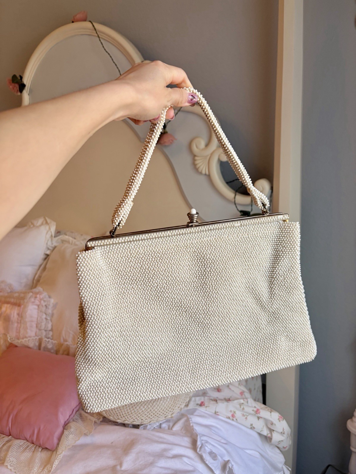 Antique cream beaded 1960s handbag vintage wear