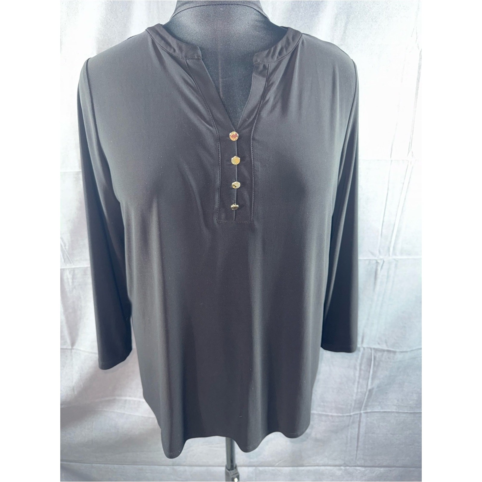 2886-Anne Klein Black Long-Sleeve Henley Top with Gold Buttons 2886-Anne Klein Black Long-Sleeve Henley Top with Gold Buttons