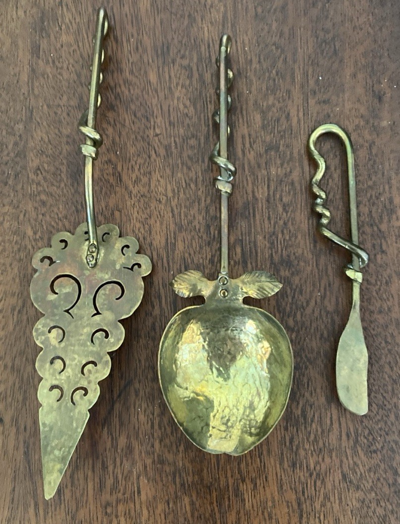 VTG Hand Forged Brass Pie Server, Strawberry Server, Butter Twisted Wire Handles VTG Hand Forged Brass Pie Server, Strawberry Server, Butter Twisted Wire Handles