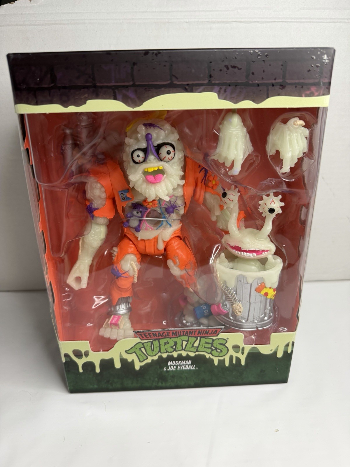 Super7 - Teenage Mutant Ninja Turtles - ULTIMATES (glow) Muckman & Joe Eyeball Super7 - Teenage Mutant Ninja Turtles - ULTIMATES (glow) Muckman & Joe Eyeball