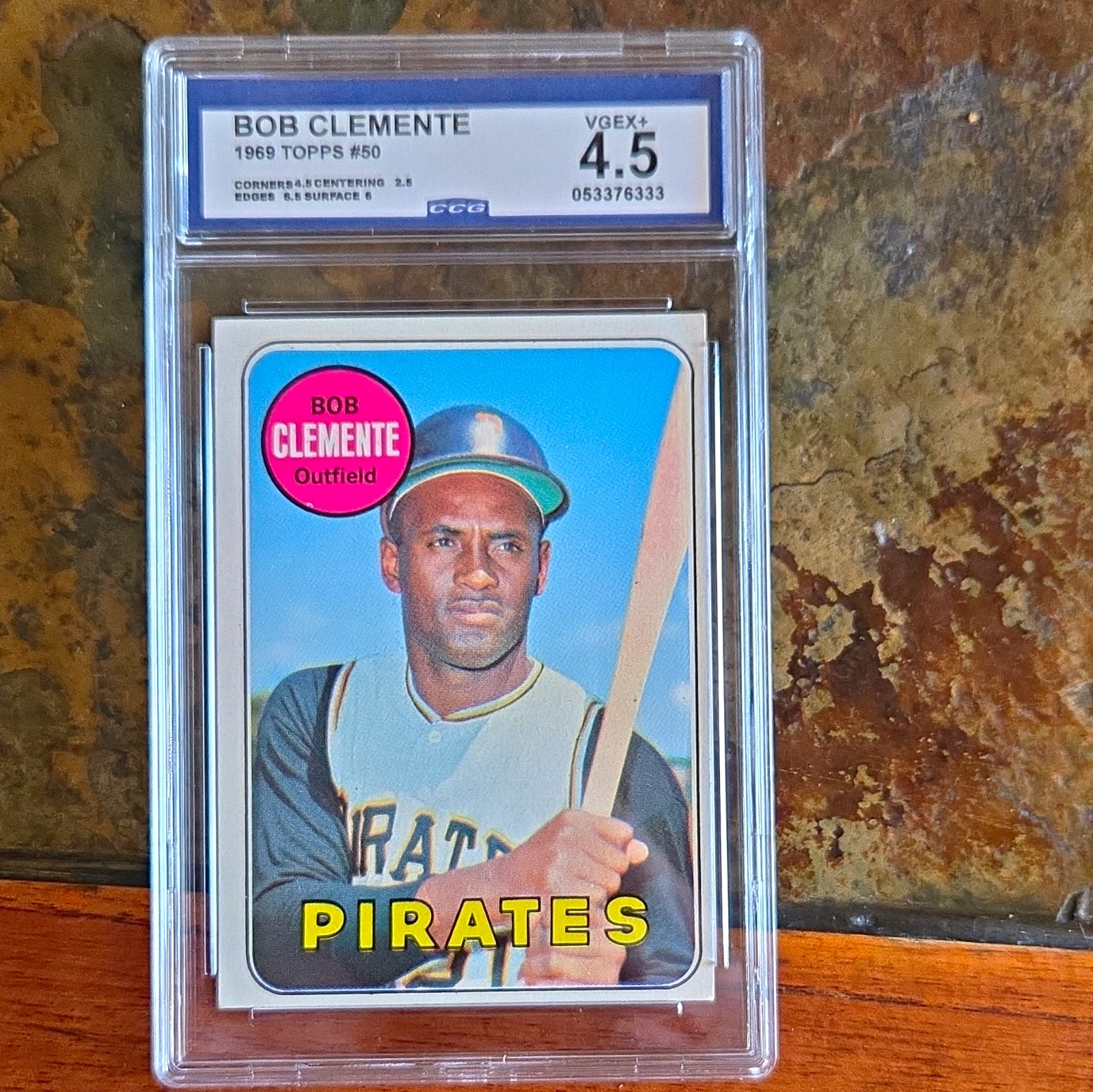 Topps 1969 Roberto Clemente Pittsburgh Pirates #50 Bob on Card Baseball Card Topps 1969 Roberto Clemente Pittsburgh Pirates #50 Bob on Card Baseball Card