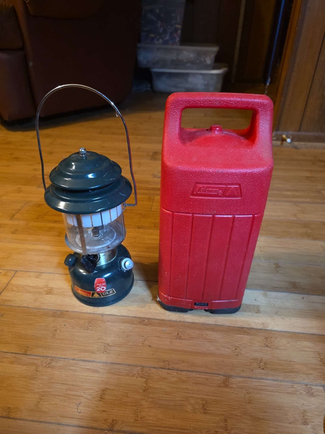 Vintage 1985 Coleman CL2 Adjustable 2 Mantle Camp Lantern W Carrying Case