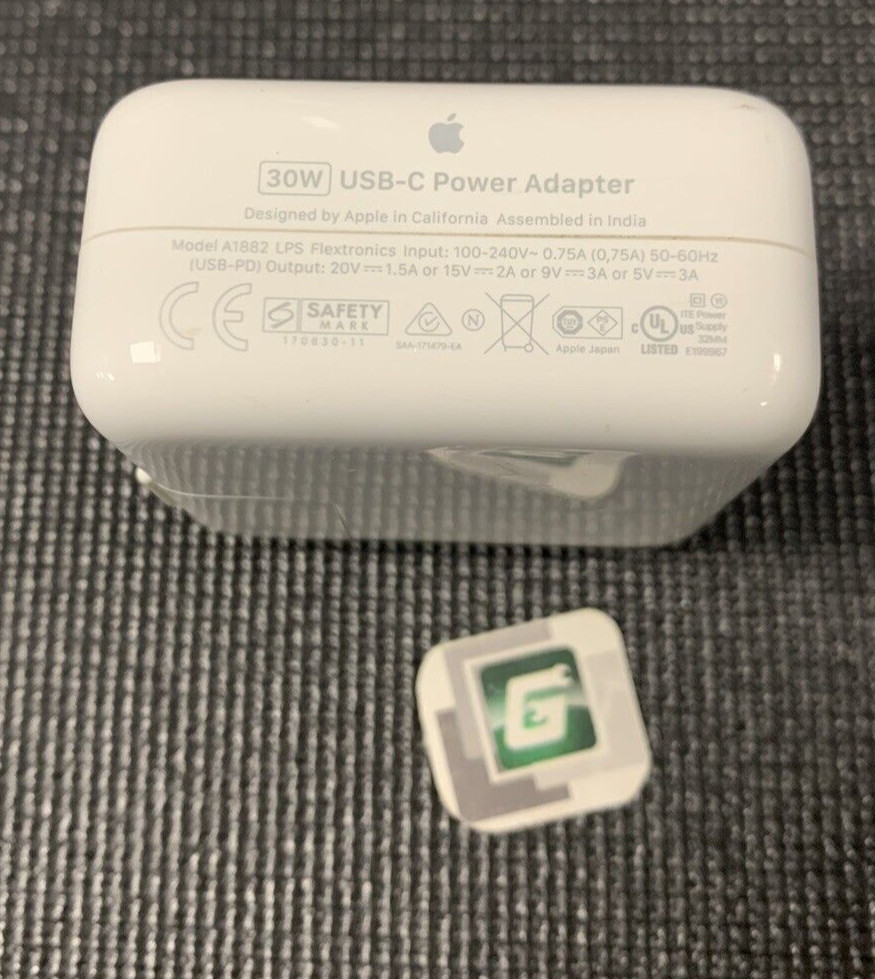 Apple Genuine OEM 30W USB-C Power Adapter A1882 Used *A Grade*