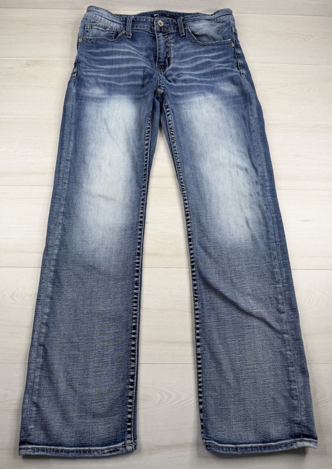 Buckle BKE Jake Straight Jeans Distressed Stretch Medium Wash Denim Mens 33x32 Buckle BKE Jake Straight Jeans Distressed Stretch Medium Wash Denim Mens 33x32